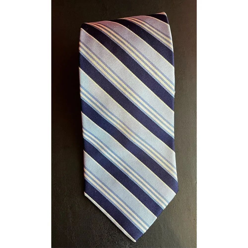 Brooks Brothers tie